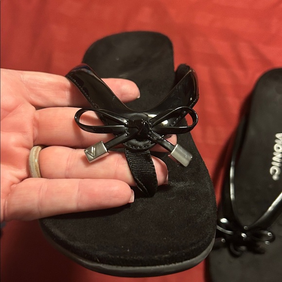 Vionic Women's Glossy Black Sandals - Picture 3 of 6